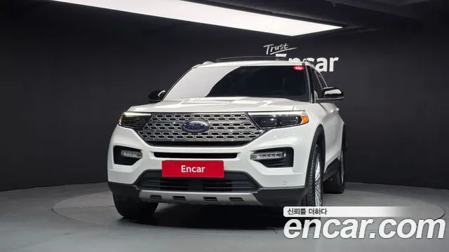 Ford Explorer 2020 thumb 3