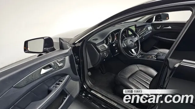 Mercedes-Benz CLS-Class 2016 thumb 9