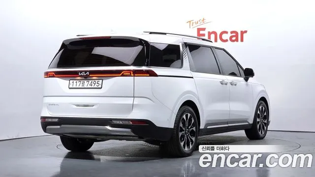 Kia Carnival 2022 thumb 2