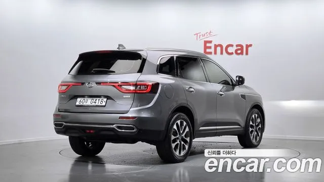 Renault-KoreaSamsung Koleos 2016 thumb 2