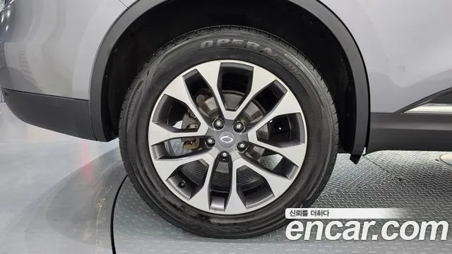 Renault-KoreaSamsung Koleos 2016 thumb 5