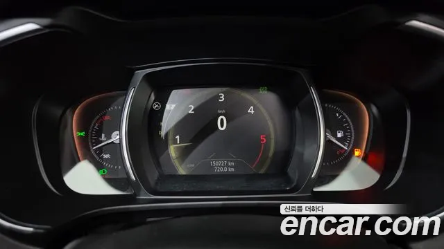 Renault-KoreaSamsung Koleos 2016 thumb 8