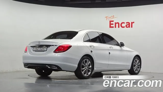 Mercedes-Benz C-Класс 2016 thumb 2