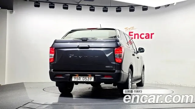 KG_Mobility_Ssangyong Rexton 2019 thumb 4