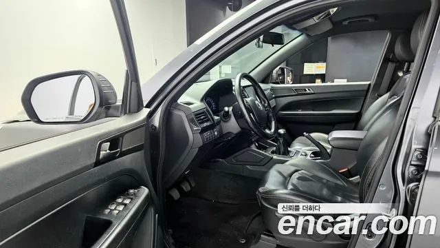 KG_Mobility_Ssangyong Rexton 2019 thumb 10