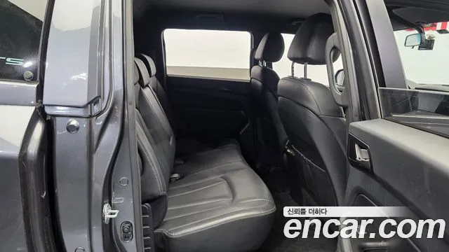KG_Mobility_Ssangyong Rexton 2019 thumb 12