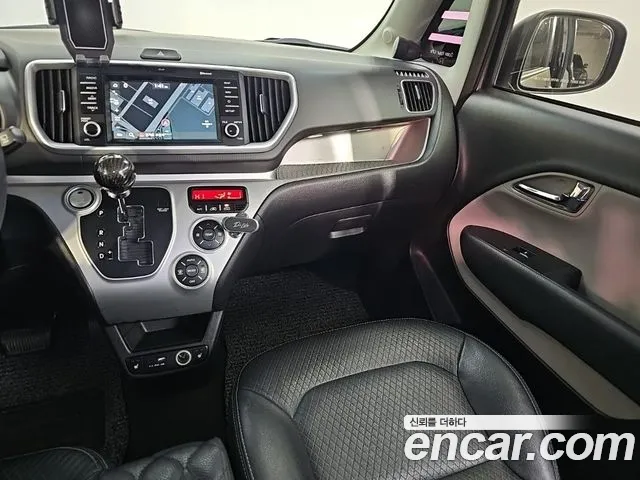 Kia Ray 2013 thumb 10