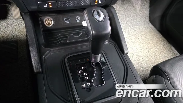 KG_Mobility_Ssangyong Rexton 2019 thumb 8