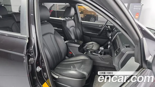 KG_Mobility_Ssangyong Rexton 2019 thumb 10