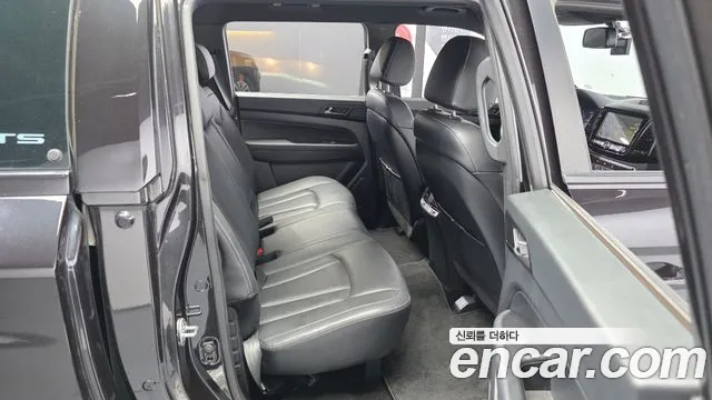 KG_Mobility_Ssangyong Rexton 2019 thumb 11