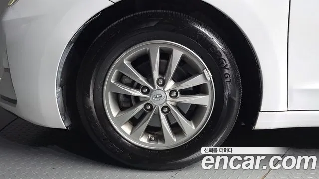 Hyundai Avante 2019 thumb 5
