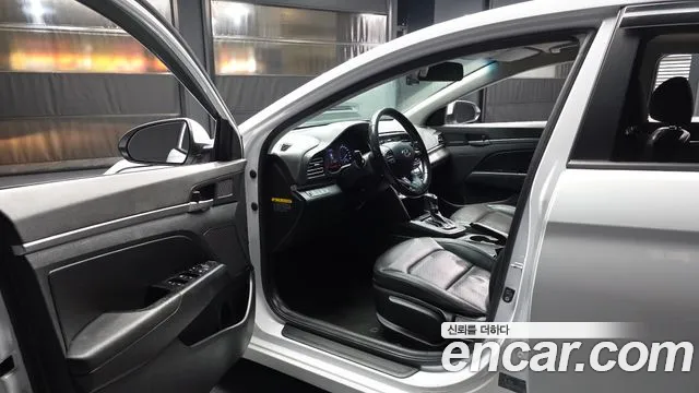 Hyundai Avante 2019 thumb 10