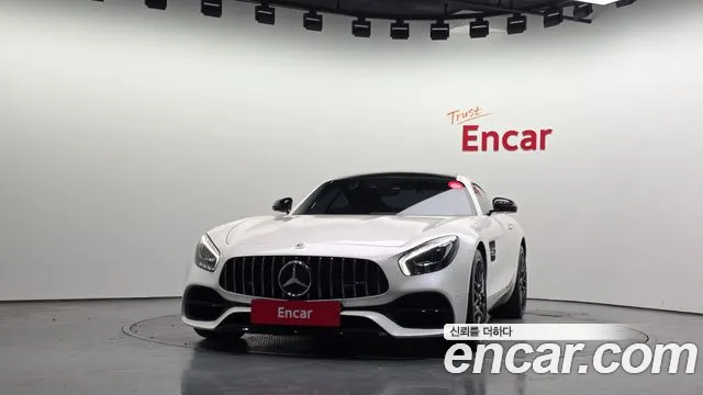 Mercedes-Benz AMG GT 2018 thumb 3