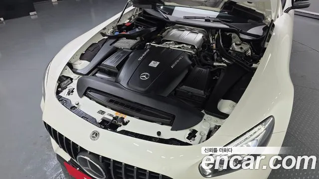Mercedes-Benz AMG GT 2018 thumb 6