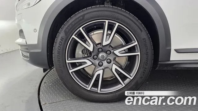 Volvo V90 2017 thumb 5