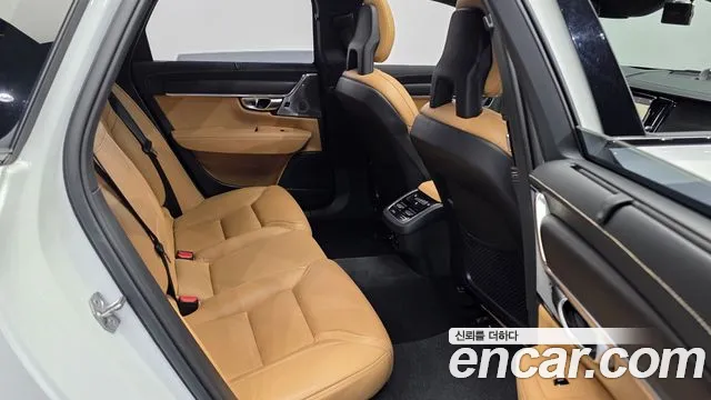 Volvo V90 2017 thumb 11
