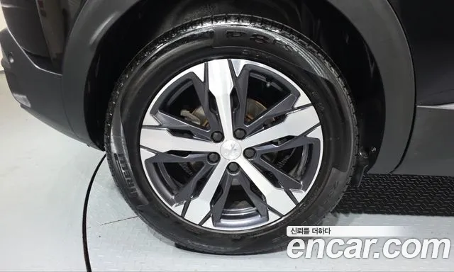 Peugeot 3008 2020 thumb 4