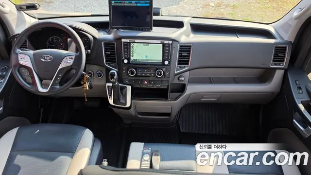 Hyundai Staria 2022 thumb 7