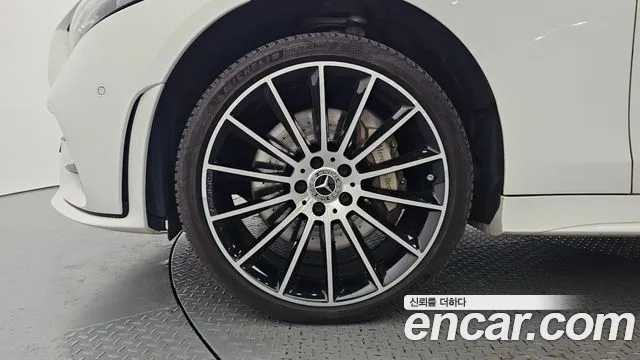 Mercedes-Benz CLS-Class 2019 thumb 5