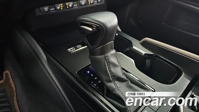 Lexus ES 2024 thumb 9