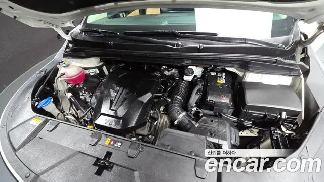 Kia Carnival 2023 thumb 5