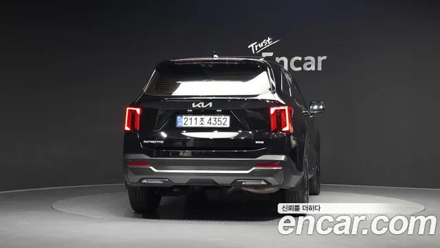 Kia Sorento 2024 thumb 3