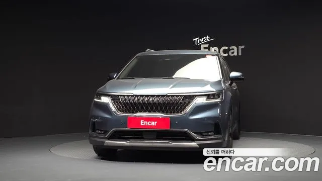 Kia Carnival 2023 thumb 3