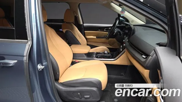 Kia Carnival 2023 thumb 11