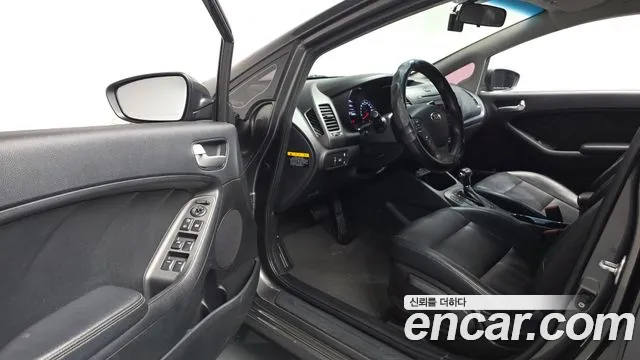 Kia K3 2012 thumb 10