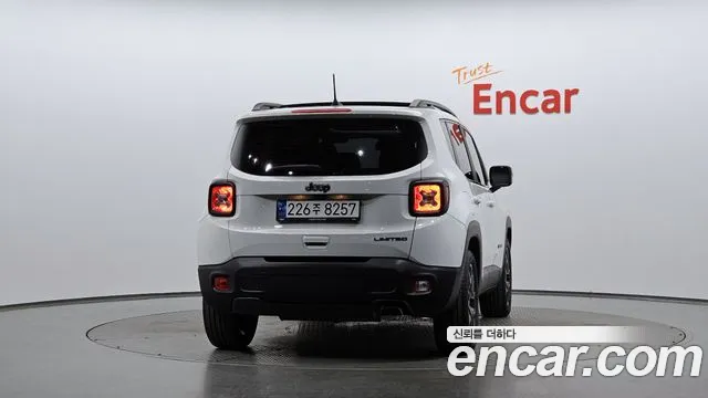 Jeep Renegade 2022 thumb 3