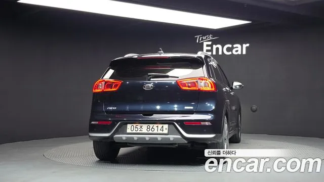 Kia Niro 2017 thumb 4