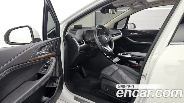 BMW 2-Series 2022 thumb 9