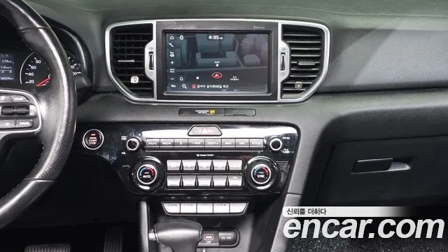 Kia Sportage 2018 thumb 12