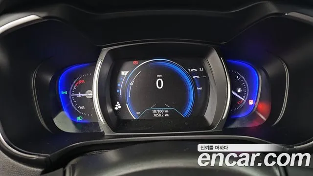 Renault-KoreaSamsung Koleos 2018 thumb 8