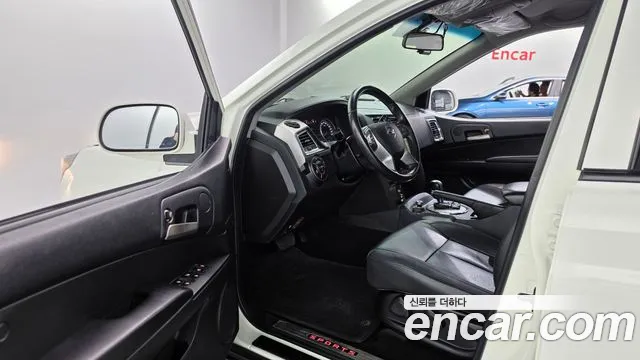 KG_Mobility_Ssangyong KORANDO 2016 thumb 10