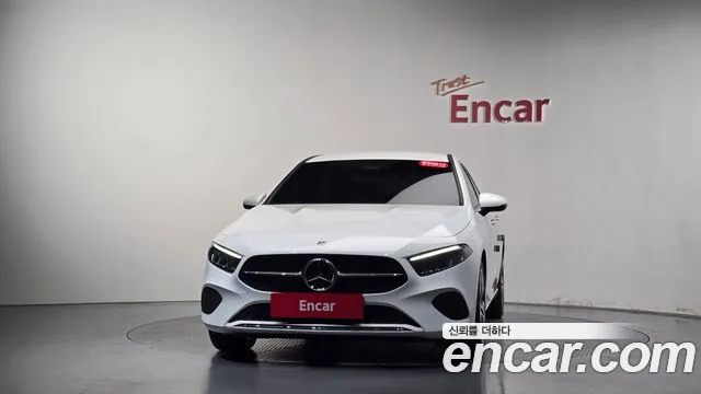 Mercedes-Benz A-Класс 2024 thumb 2