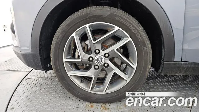 KG_Mobility_Ssangyong TIBOLI 2020 thumb 5