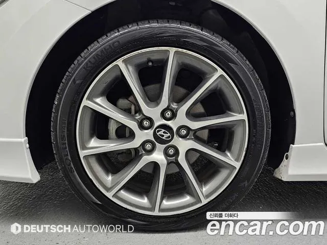 Hyundai Avante 2013 thumb 5