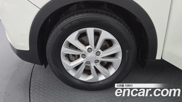 KG_Mobility_Ssangyong TIBOLI 2018 thumb 5