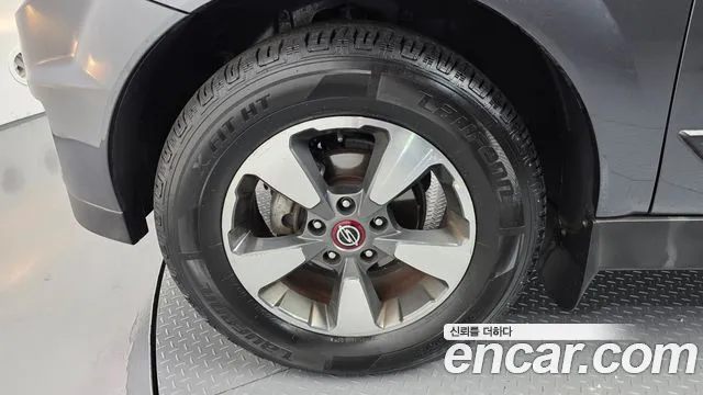 KG_Mobility_Ssangyong KORANDO 2014 thumb 5