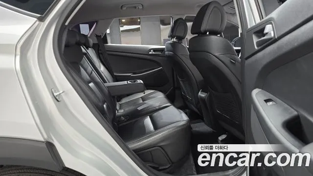 Hyundai Tucson 2017 thumb 10