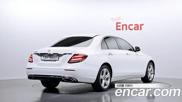 Mercedes-Benz E-Класс 2018 thumb 2