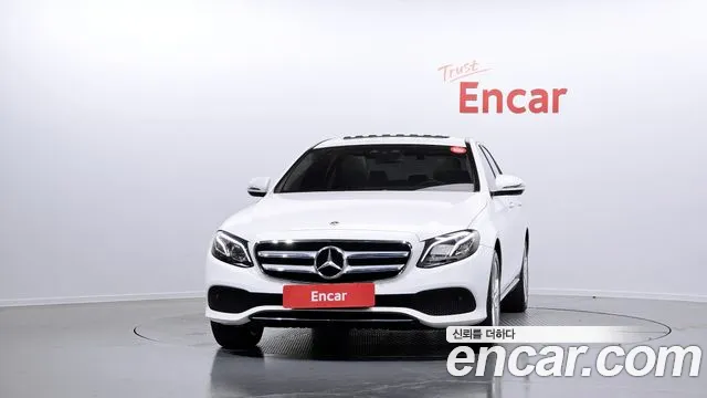 Mercedes-Benz E-Класс 2018 thumb 3