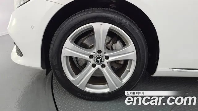 Mercedes-Benz E-Класс 2018 thumb 5