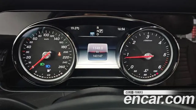 Mercedes-Benz E-Класс 2018 thumb 8