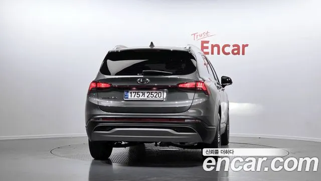 Hyundai Santa Fe 2021 thumb 4