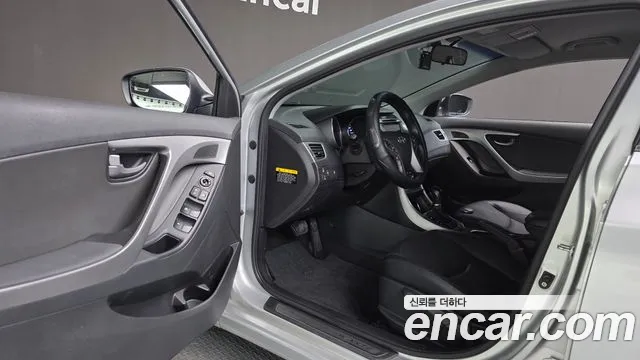 Hyundai Avante 2014 thumb 10