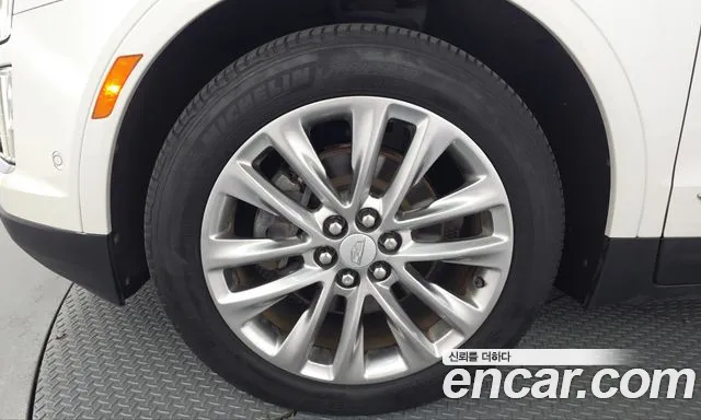 Cadillac XT5 2017 thumb 5
