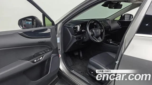 Lexus NX 2022 thumb 9