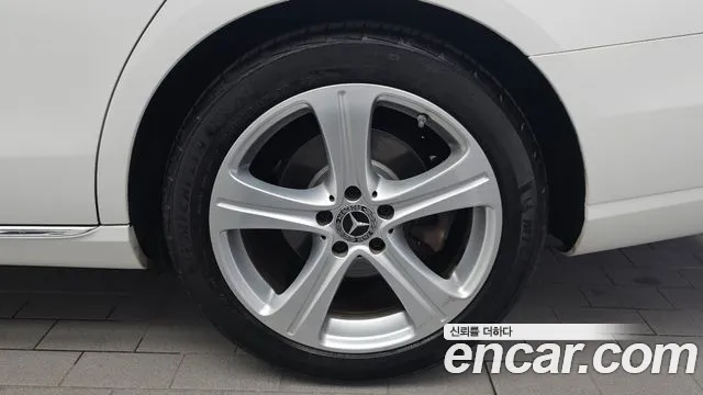 Mercedes-Benz E-Класс 2018 thumb 5